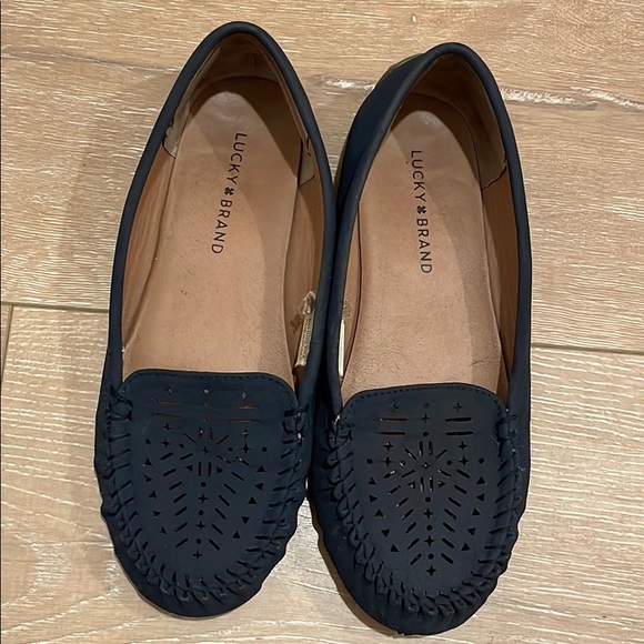 4 Pairs of Lucky Brand Size 8 Moccasins - Picture 5 of 6